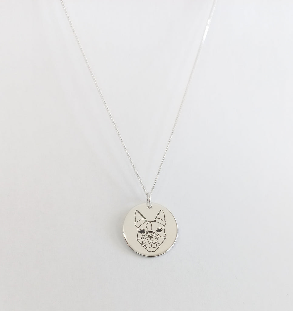 Handmade from Sterling Silver with a delicately drawn custom Pet Portrait Design. Should you want to add anything else to the disc please email us to discuss customising. Disc is about 18mm. The sterling silver curb chain is 45cm long. Slight variations in production may occur because this piece is handmade.